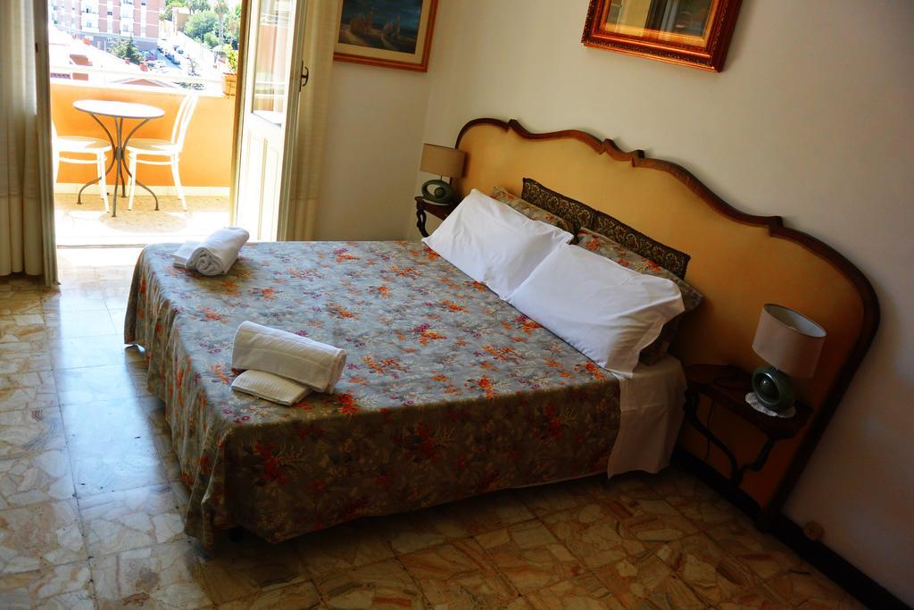 Bed and Breakfast Superpanoramico à Cagliari Extérieur photo